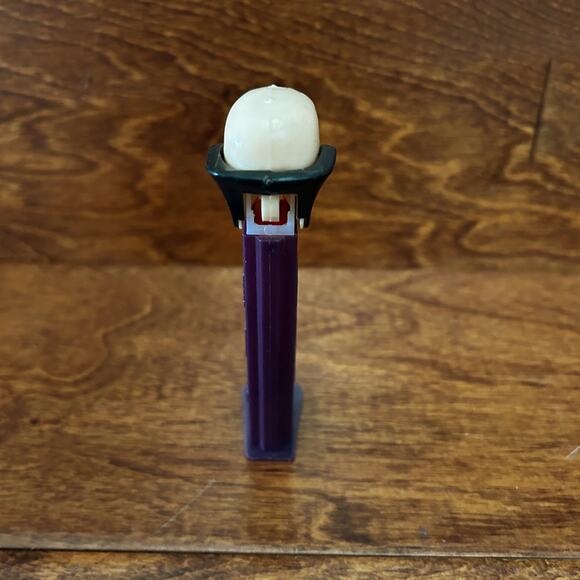 PEZ Dr Skull Vintage Candy Dispenser - Picture 5 of 5